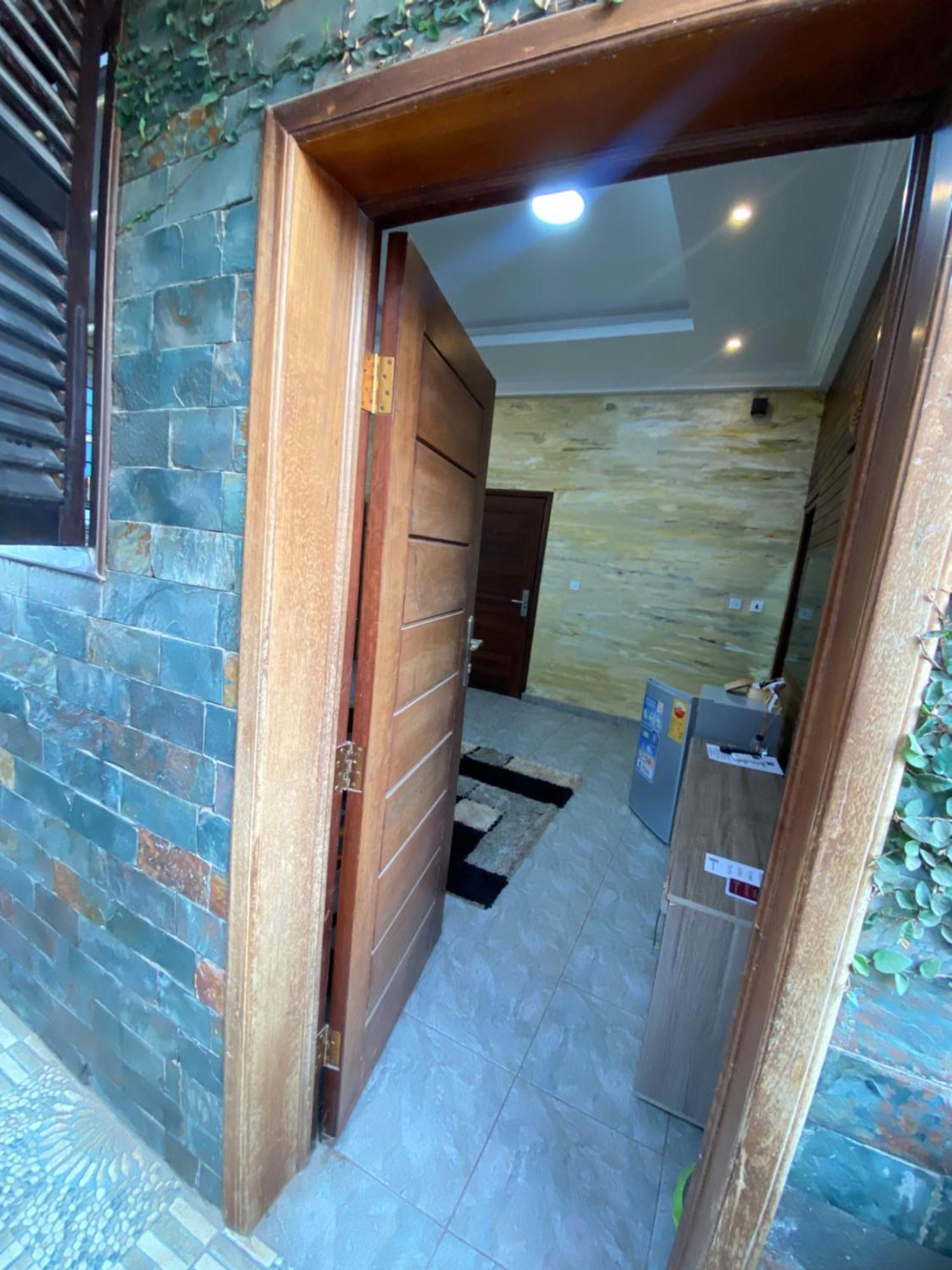 Bays Boutique Apartment Acra Exterior foto